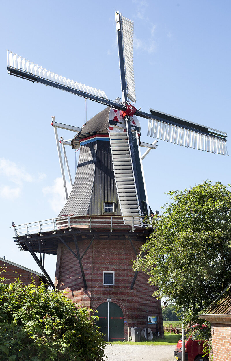 Koren- en pelmolen De Zwaluw